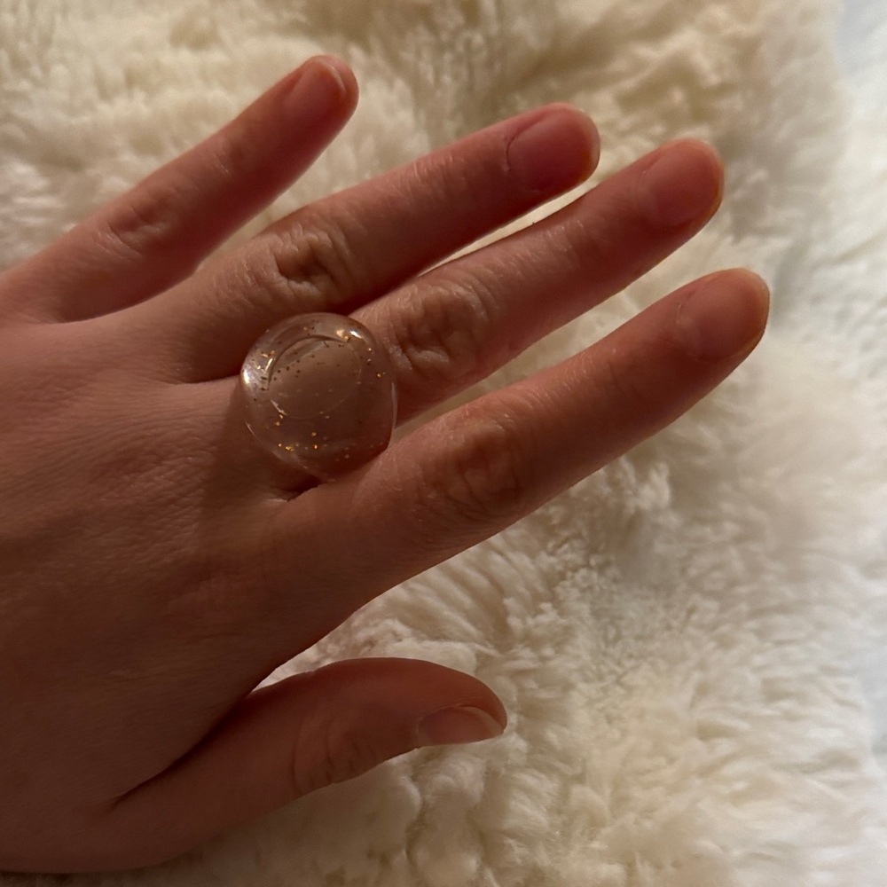 Elegant Gold/Clear Toned Women's Ring